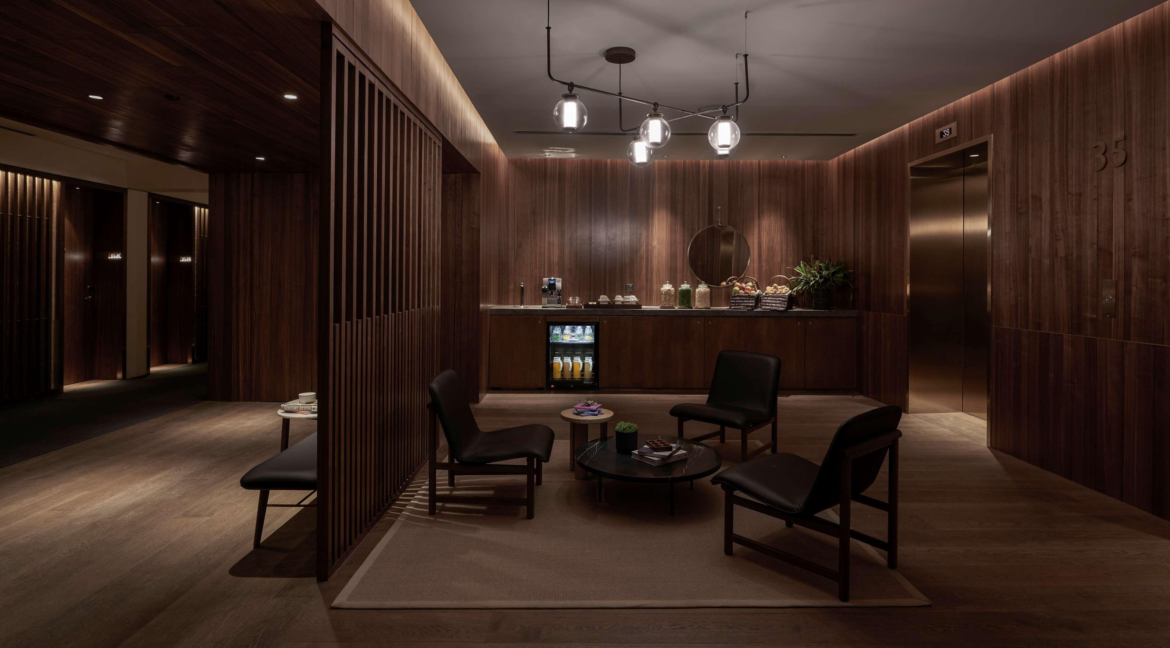 Hotel Alila Bangsar Kuala Lumpur Exteriér fotografie The private lounge at London Heathrow Airport
