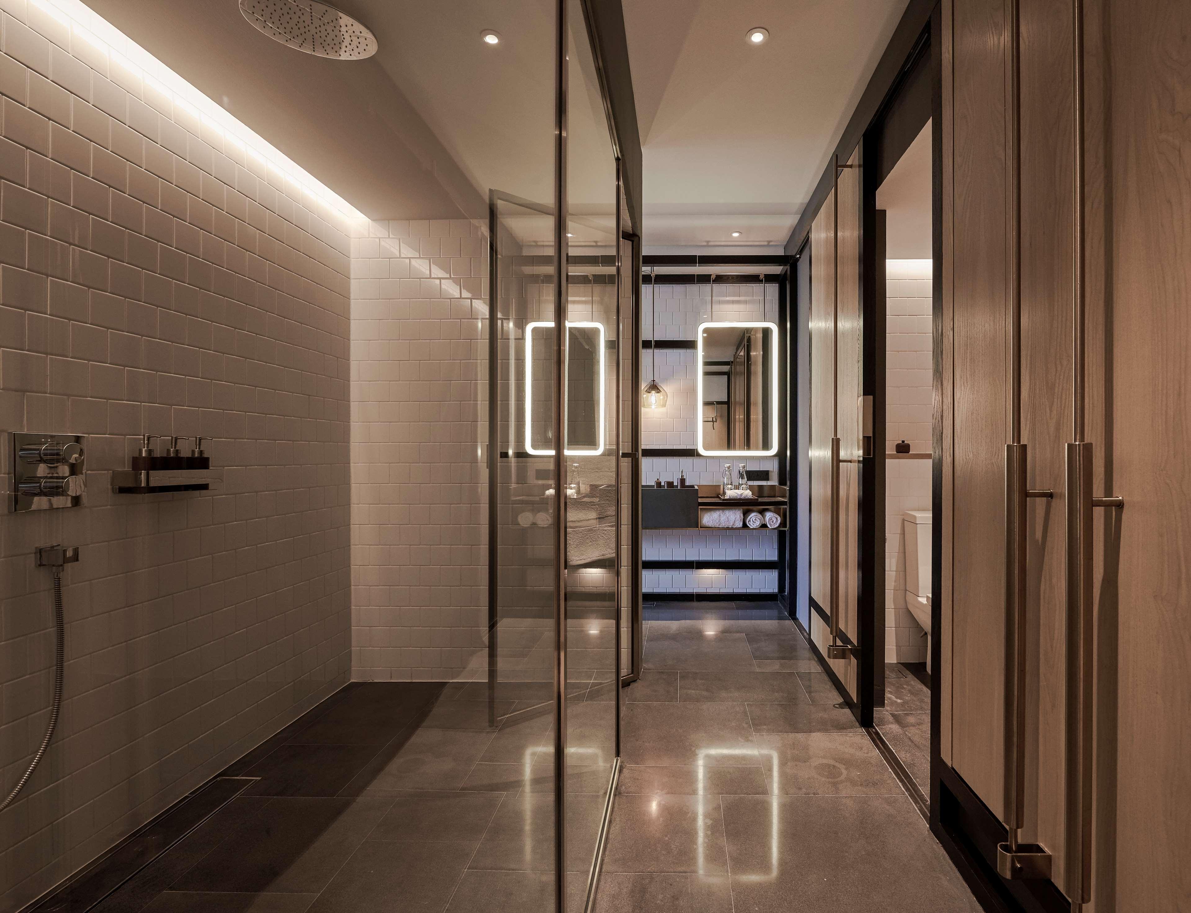 Hotel Alila Bangsar Kuala Lumpur Exteriér fotografie The changing rooms at the London Aquatics Centre