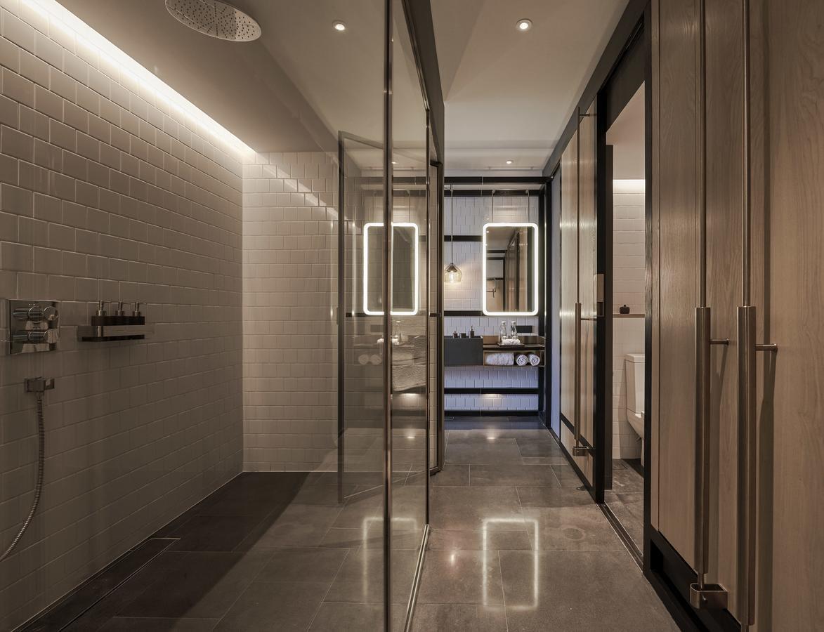 Hotel Alila Bangsar Kuala Lumpur Exteriér fotografie The changing rooms at the London Aquatics Centre