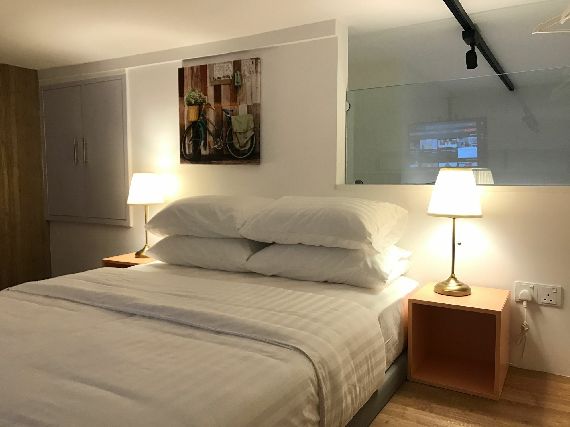 Hotel Alila Bangsar Kuala Lumpur Exteriér fotografie A bedroom in a serviced apartment in Singapore