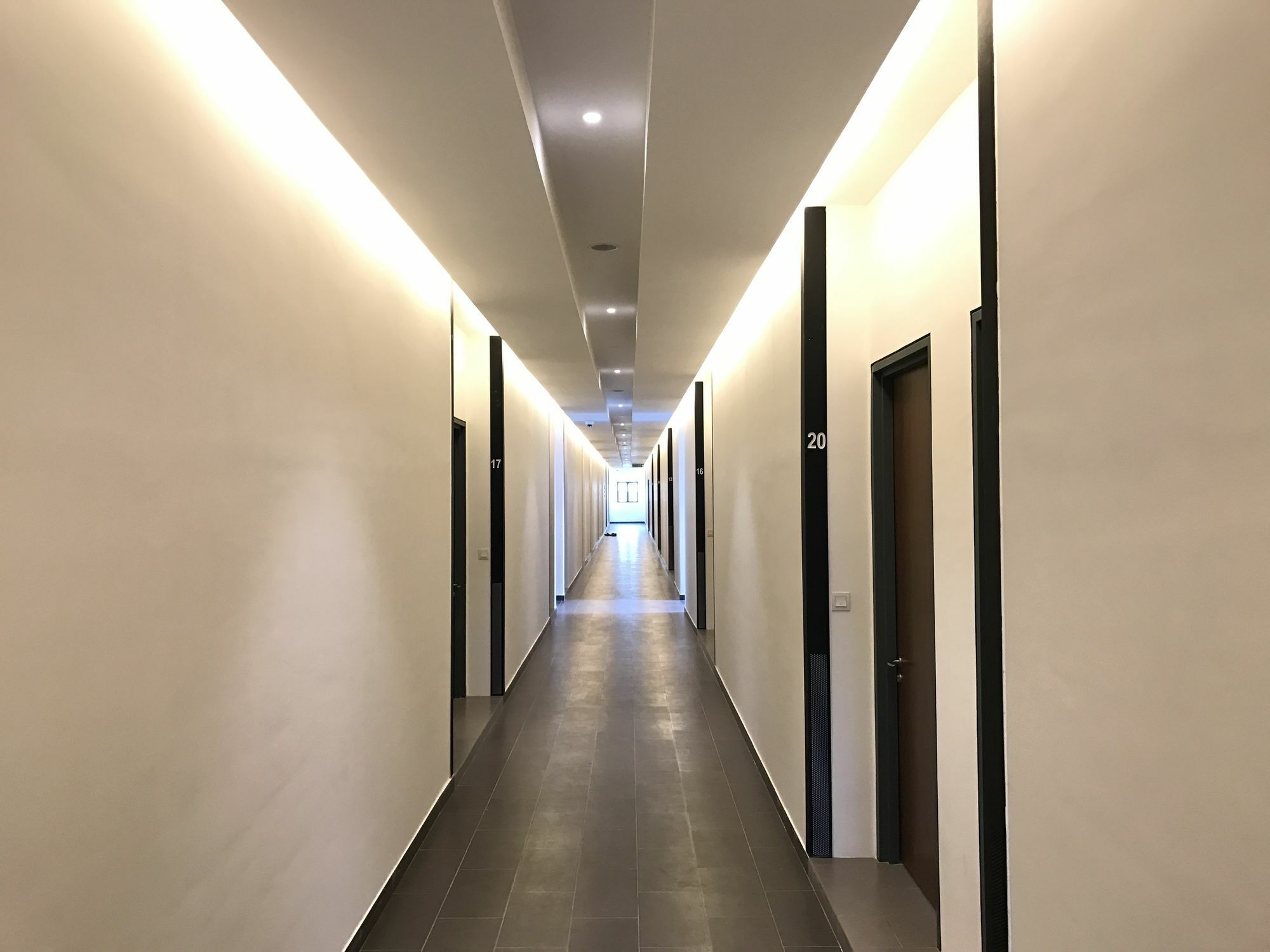 Hotel Alila Bangsar Kuala Lumpur Exteriér fotografie A corridor in the new building